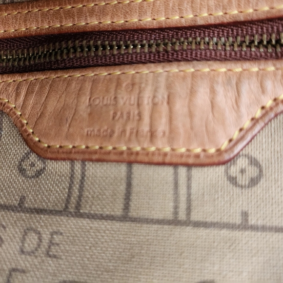 LARGE HOGO HANDBAG BY LOUIS VUITTON - Picture 4 of 11